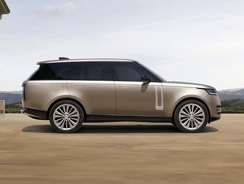 We discover the new Range Rover 2022
