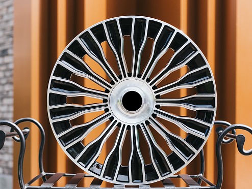 Mercedes-MAYBACH S580 Sedan Z223 (2020-2027) Design R22 Polished Aluminum Replica Wheels